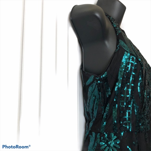 SALE Gorgeous Sequin Gown - Picture 8 of 9